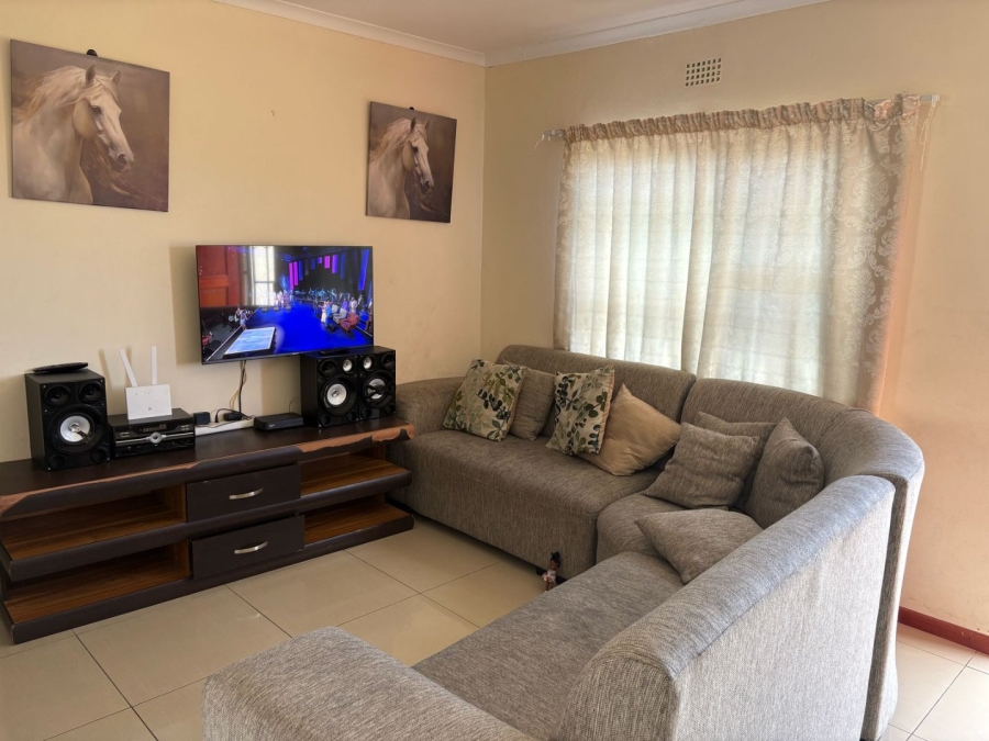 3 Bedroom Property for Sale in Cove Rock Eastern Cape